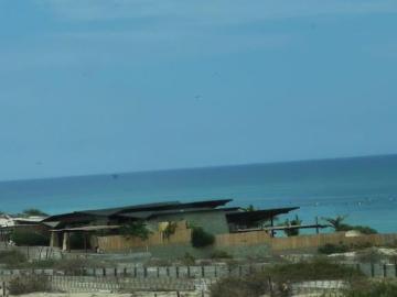 Terreno en Esquina con Vista al Mar en Exclusivo Condominio de Vichayito