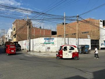 Terreno en esquina de 404 m² en zona céntrica de Barranca
