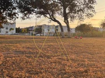 Terreno en Fraccionamiento Arboledas