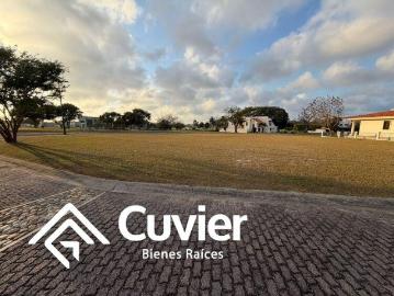 Terreno en Fraccionamiento Residencial Lagunas de Miralta