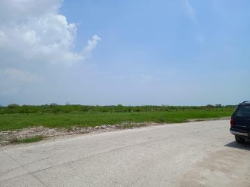 Terreno en Fraccionamiento Santa Elena