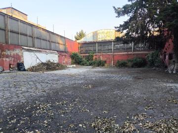 Terreno en Renta a Un Costado De Periferio