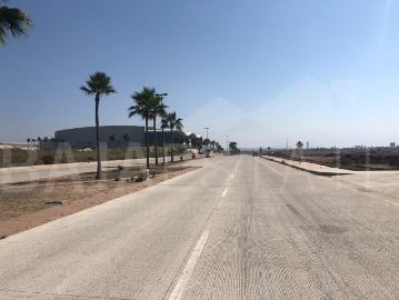 Terreno en renta en rosarito a un costado del centro de convenciones