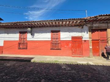 Terreno en venta a unas cuadras del Centro de Pátzcuaro
