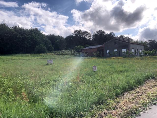 Terreno en venta. Ames