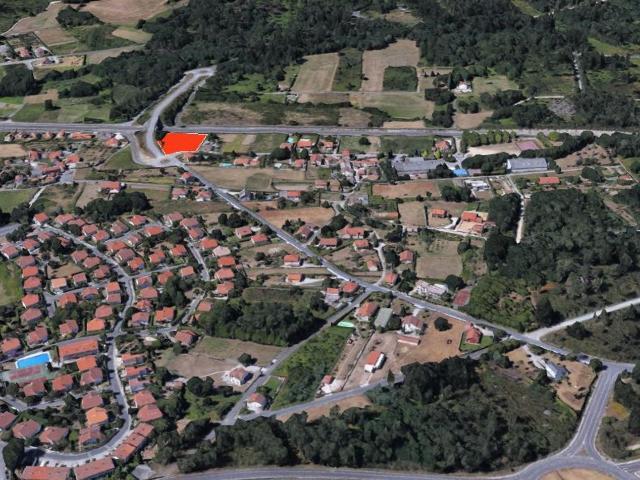 Terreno en venta. Ames