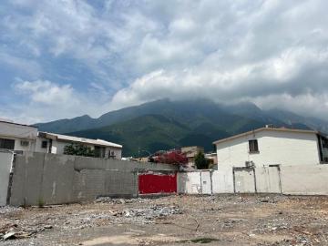 TERRENO EN VENTA CUMBRES 3 SEC