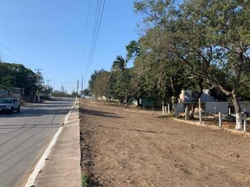 TERRENO EN VENTA, COL. LINDAVISTA, PUEBLO VIEJO, VER. $1&apos 050,000