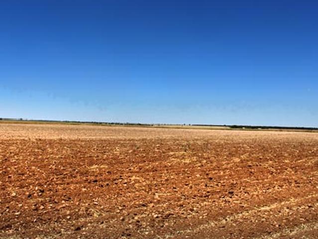 Terreno en venta con 1751 m2, en La Roda