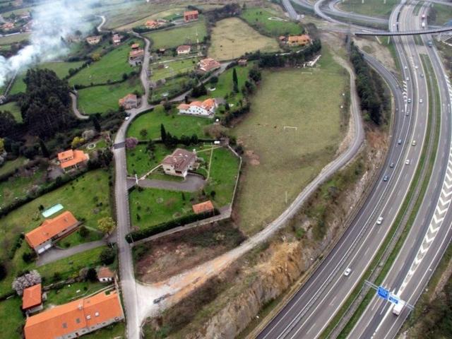 Terreno en venta con 2100 m2, en Sur Gijón