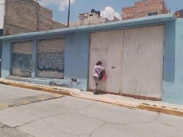 TERRENO EN VENTA CON 2 LOCALES COMPLETAMENTE BARDEADO SUP. 320 m2 Escriturado