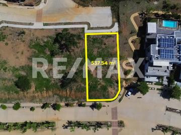 Terreno en venta con vista al mar en el Cielo Residencial