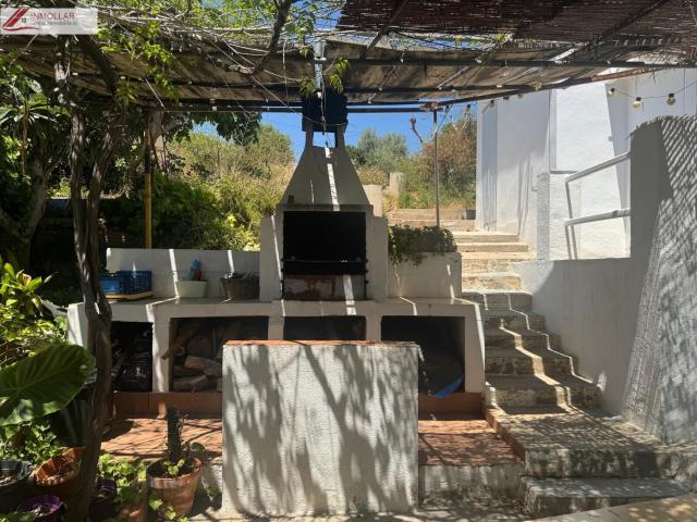 Terreno en venta con casita acogedora