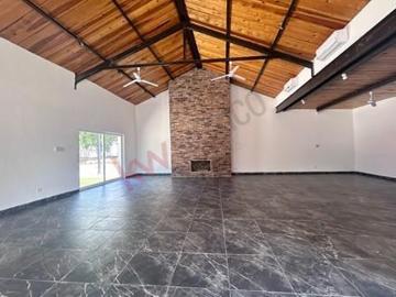 Terreno en Venta con Nogales en Fraccionamiento Privado con Amenidades en Villa Juárez