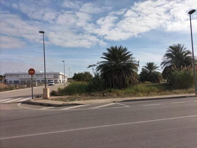 Terreno en venta Cox