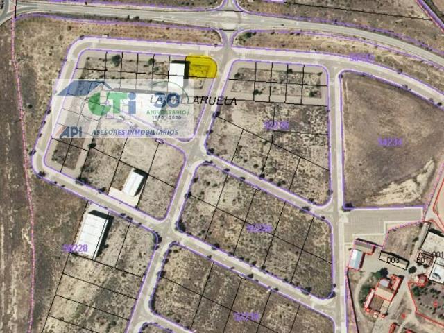 Terreno en venta de 963 m2 en San Mateo de Gállego