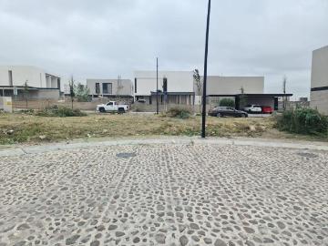 Terreno en Venta el Lomas del Campanario de 288 m2, Listo para Construir