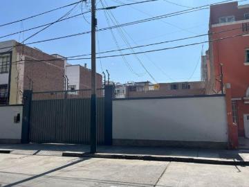 Terreno En Venta En Magdalena Del Mar – Frente A Parque