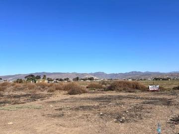 TERRENO EN VENTA EN MANEADERO 200 M2
