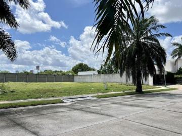 Terreno en venta en Mérida en privada residencial en venta en Monterreal