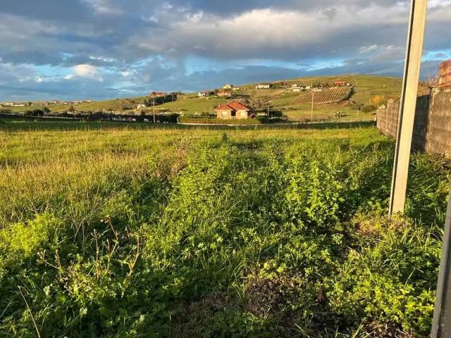 Terreno en Venta en Miengo