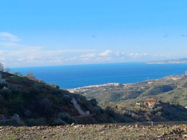 Terreno en Venta en Moclinejo