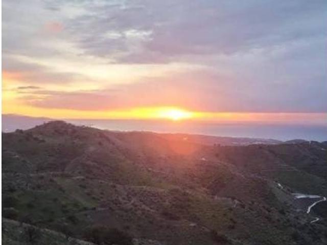 Terreno en Venta en Moclinejo