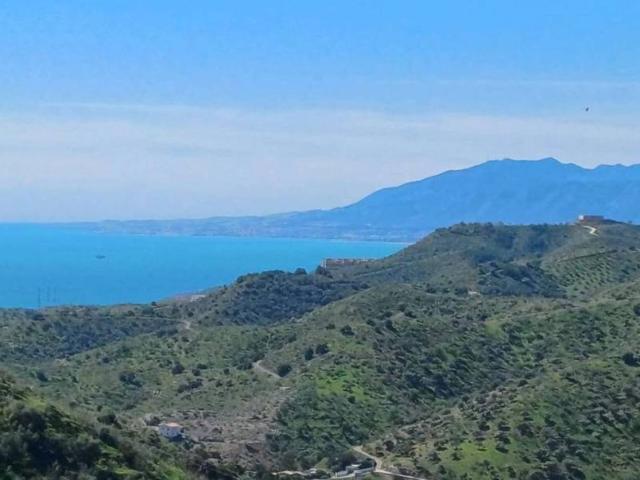 Terreno en Venta en Moclinejo
