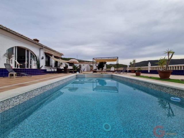 Terreno en Venta en Molvízar