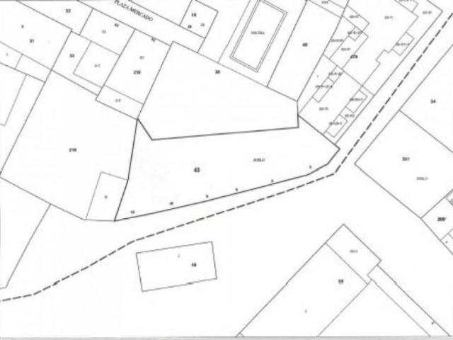 Terreno en venta en Monreal, Monreal