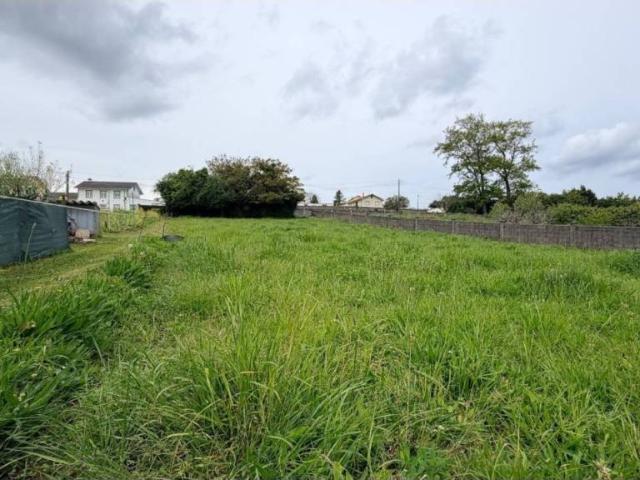 Terreno en Venta en Narón