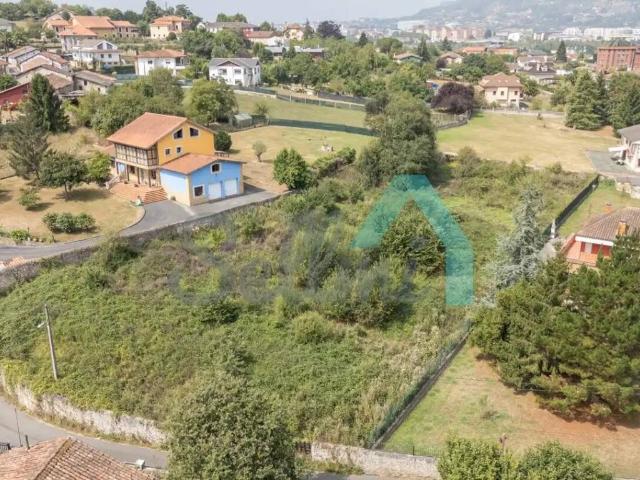 Terreno en Venta en Oviedo