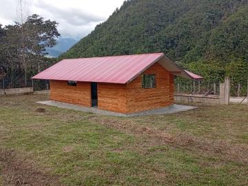 Terreno En Venta En Oxapampa, Huancabamba: 673 M² Con Cabaña En Valle San Jorge