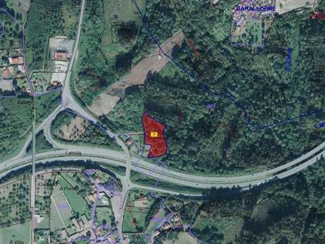 Terreno en Venta en Oza Cesuras