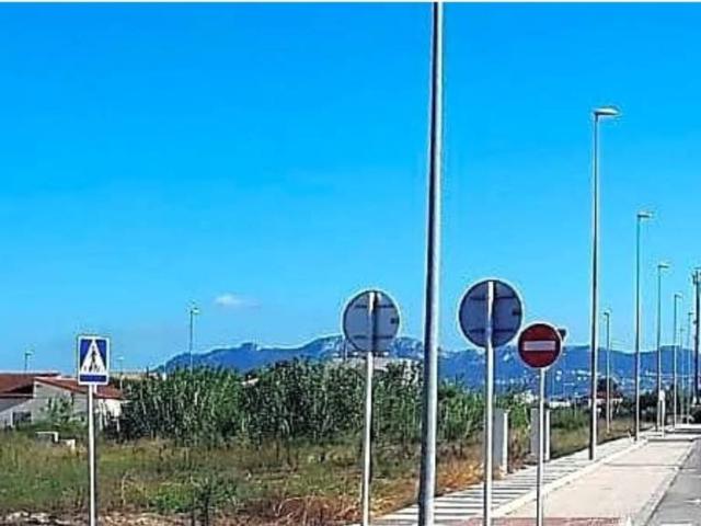 Terreno en Venta en Oliva