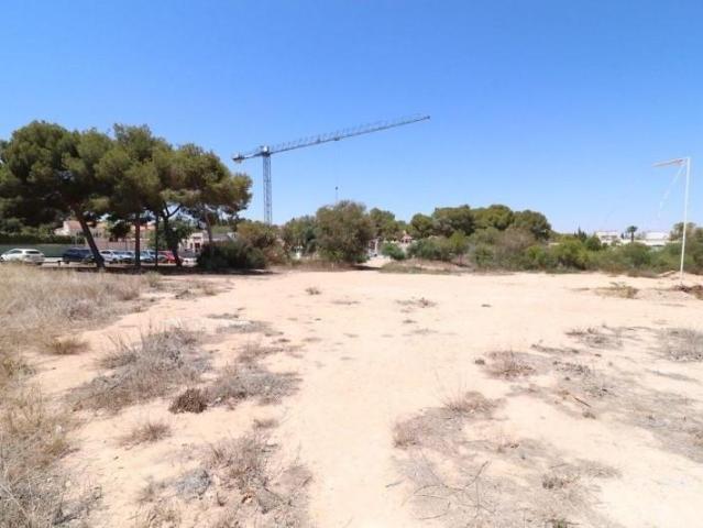 Terreno en venta en Orihuela Costa, Montezenia
