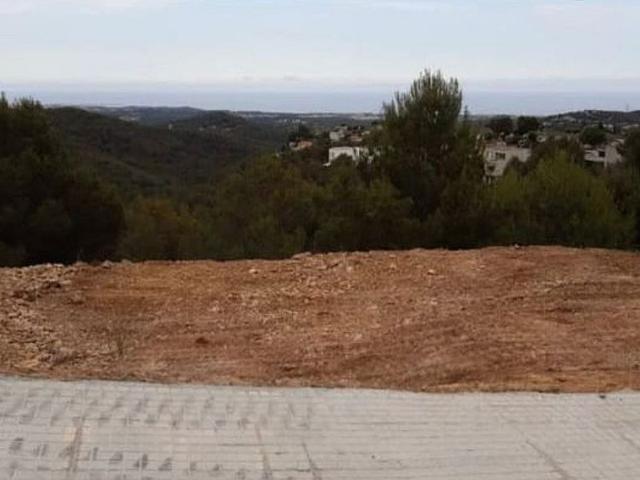 Terreno en venta en avenida Clariana, Castellet i la Gornal, de 300 m² por 43.000