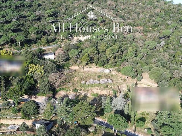 Terreno en venta en avenida De Can Corbera, Vallromanes, de 400 m² por 320.000