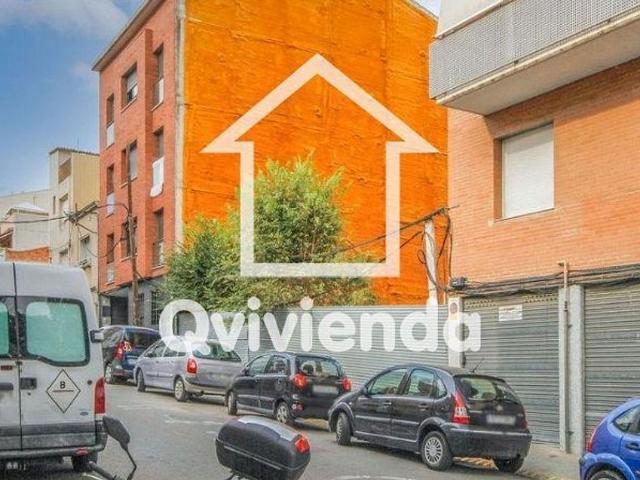 Terreno en venta en avenida De Santa Eulàlia, Terrassa, de 620 m² por 700.000