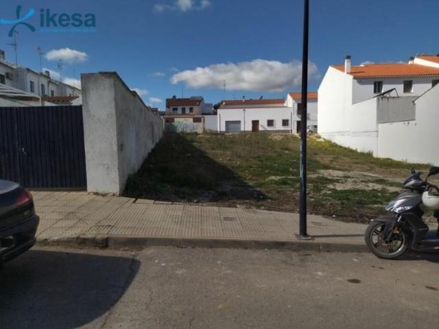 Terreno en venta en Azuaga, Centro