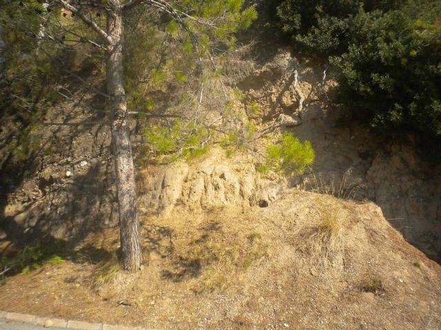 Terreno en venta en Abrera, de 550 m² por 43.000
