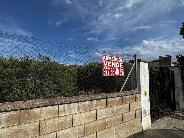 Terreno en venta en Albinyana, de 1.076 m² por 125.000