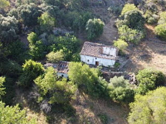 Terreno en venta en Algatocín
