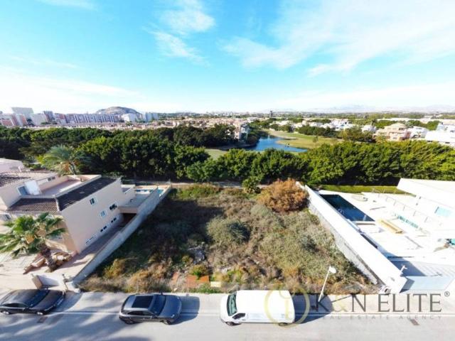 Terreno en Venta en Alicante Alacant