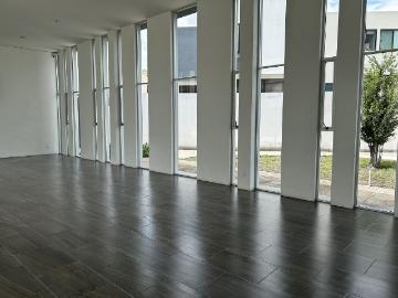 Terreno en venta en altos juriquilla