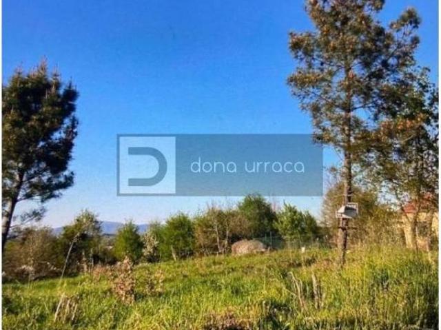 Terreno en Venta en Amoeiro