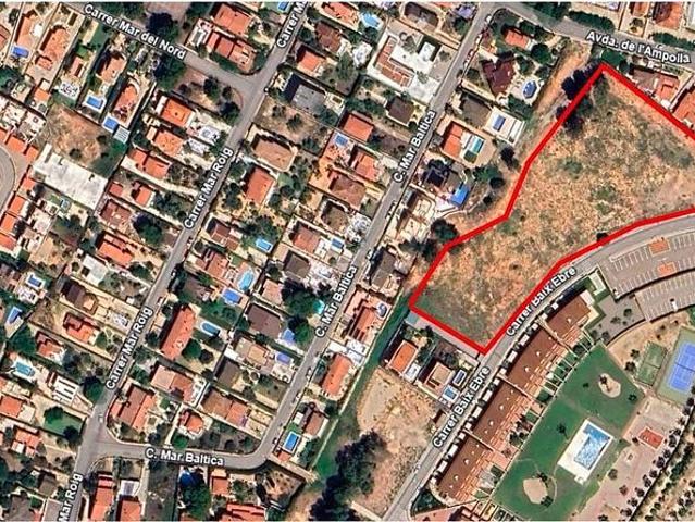 Terreno en venta en Ampolla, l´, de 10.000 m² por 695.000