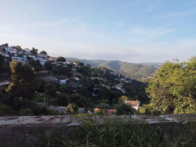 Terreno en venta en Argentona, de 820 m² por 69.000