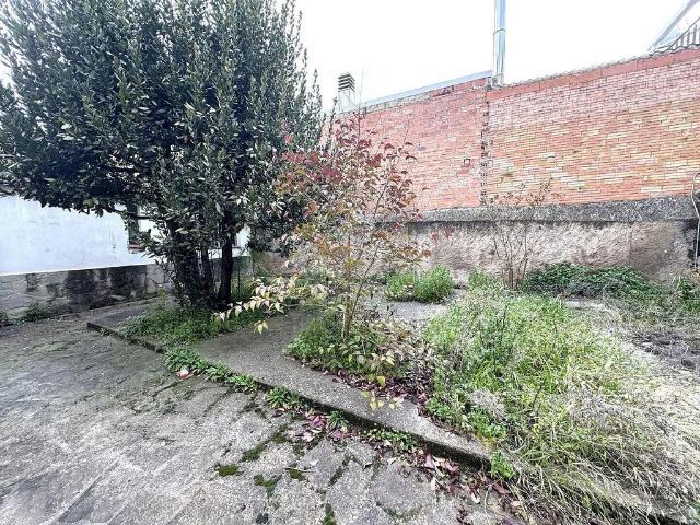 Terreno en venta en Artés, de 90 m² por 119.000
