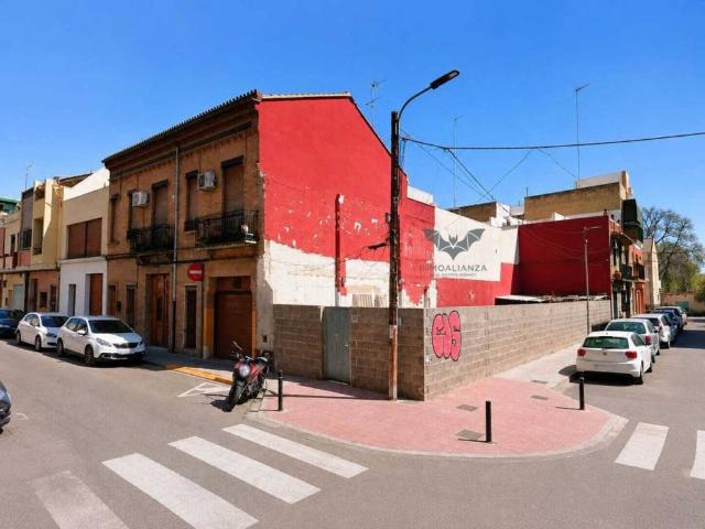 Terreno en Venta en Burjassot